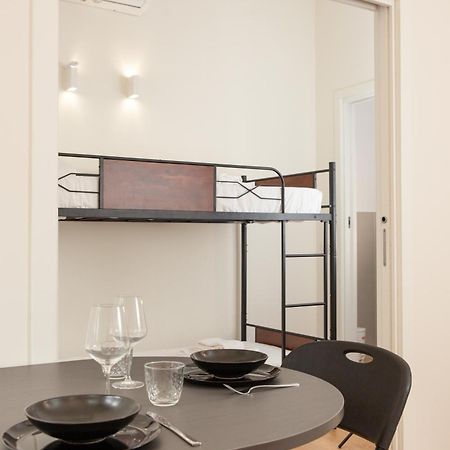 Klimt Central Station - Two Room Apartment Milano Eksteriør bilde
