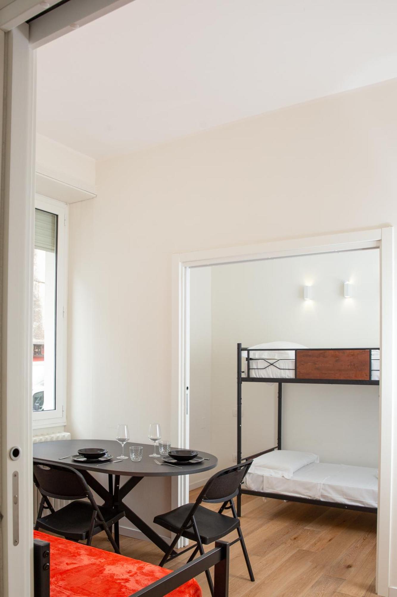 Klimt Central Station - Two Room Apartment Milano Eksteriør bilde