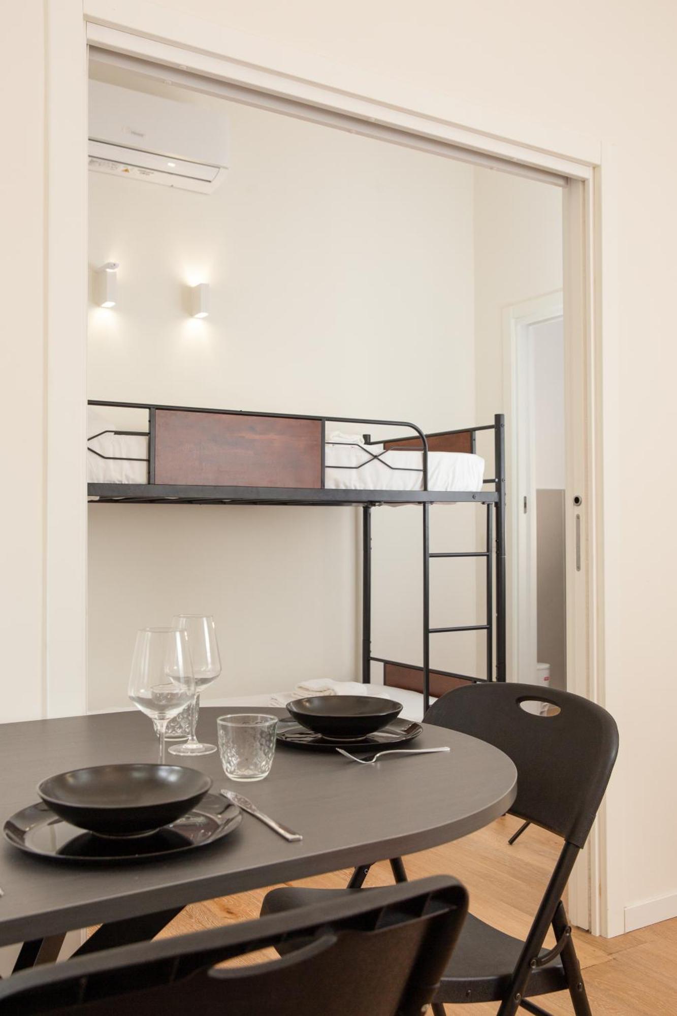 Klimt Central Station - Two Room Apartment Milano Eksteriør bilde
